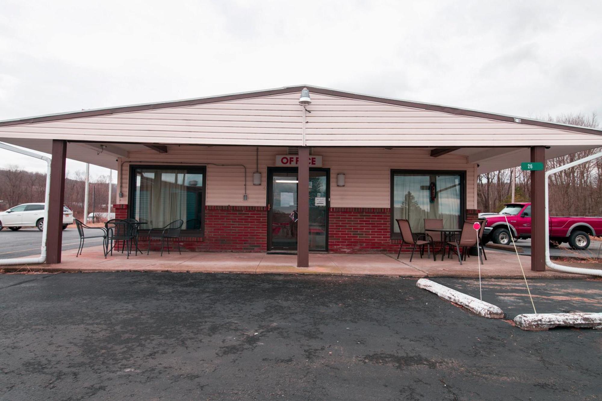Oyo Hotel Dalton Pa I-81 Craig Exteriör bild